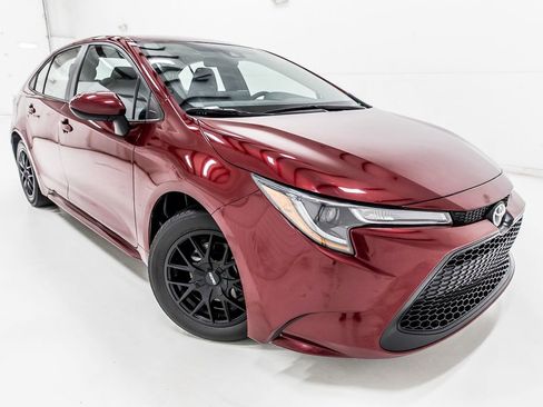 Used 2022 Toyota Corolla LE image 12