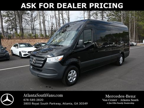 Used 2023 Mercedes-Benz Sprinter 2500 image 1