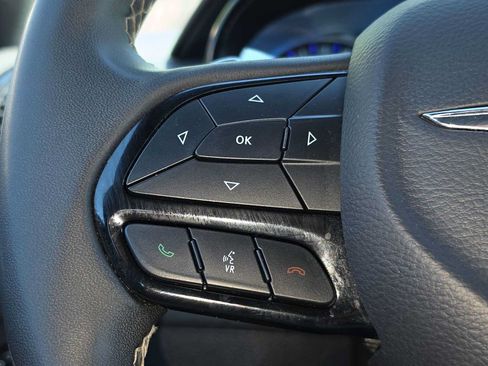Used 2023 Chrysler 300 S RWD image 29