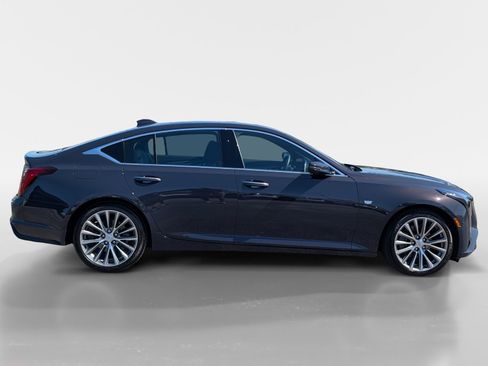 Used 2025 Cadillac CT5 Premium Luxury image 3