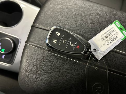 Used 2024 Chevrolet Blazer LT w/ Convenience Package image 22