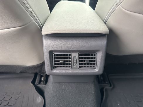 Used 2023 Toyota Camry SE image 25