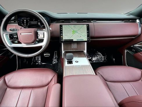 Certified 2025 Land Rover Range Rover Autobiography AWD/4WD image 7
