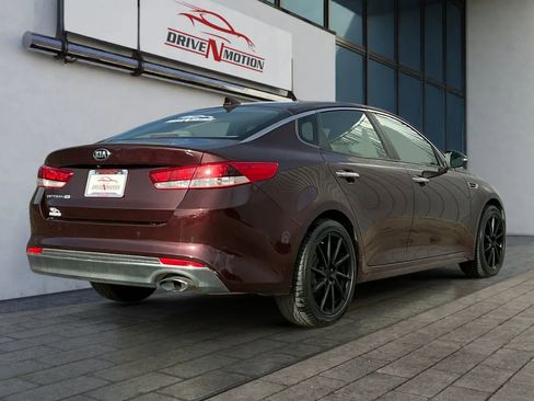 Used 2018 Kia Optima LX image 3