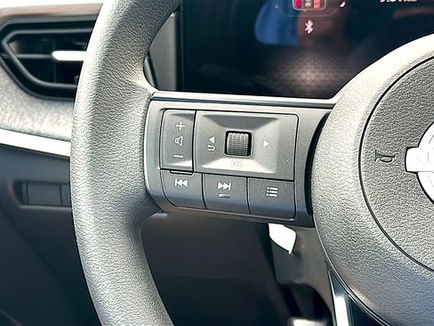 New 2026 Nissan Kicks SV w/ SV Premium Package FWD image 20
