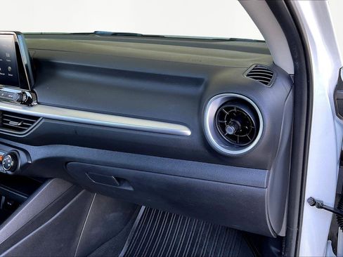 Used 2024 Kia Forte LX image 25