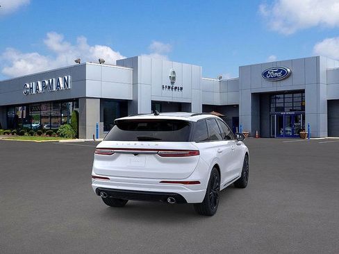 New 2026 Lincoln Corsair Premiere image 8