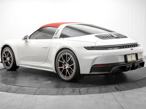 Certified 2026 Porsche 911 Targa 4 GTS AWD/4WD image 13