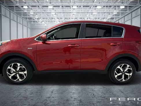 Used 2021 Kia Sportage LX AWD/4WD image 2