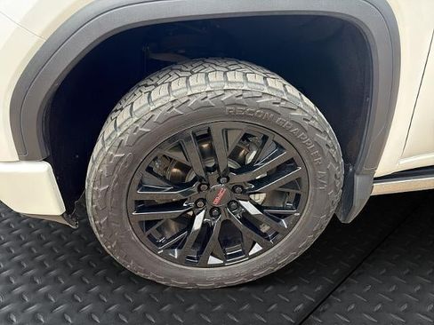 Used 2020 GMC Sierra 1500 Denali w/ Denali Ultimate Package AWD/4WD image 10