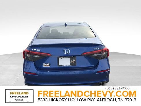 Used 2023 Honda Civic Sport image 4