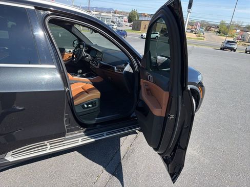 Used 2019 BMW X5 xDrive40i AWD/4WD image 29