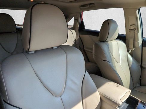 Used 2013 Toyota Venza XLE w/ XLE Premium Pkg FWD image 29