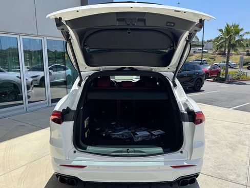 New 2026 Maserati Grecale Modena image 10