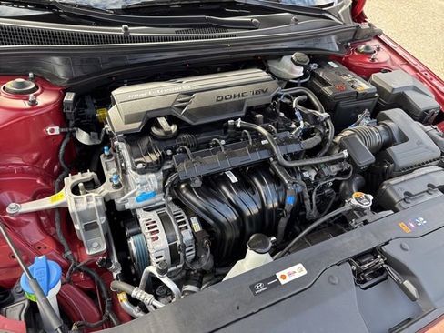 Certified 2025 Hyundai Elantra Sport w/ Cargo Package image 29