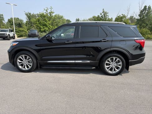 Certified 2023 Ford Explorer Limited w/ Equipment Group 301A AWD/4WD image 8
