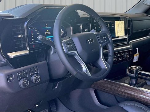 New 2026 Chevrolet Silverado 1500 LT Trail Boss w/ LT Trail Boss Premium Package AWD/4WD image 3