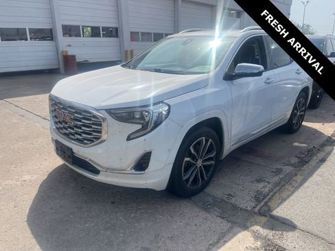 Used 2019 GMC Terrain Denali w/ Advanced Safety Package image 1