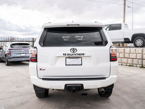 Used 2019 Toyota 4Runner SR5 Premium image 5