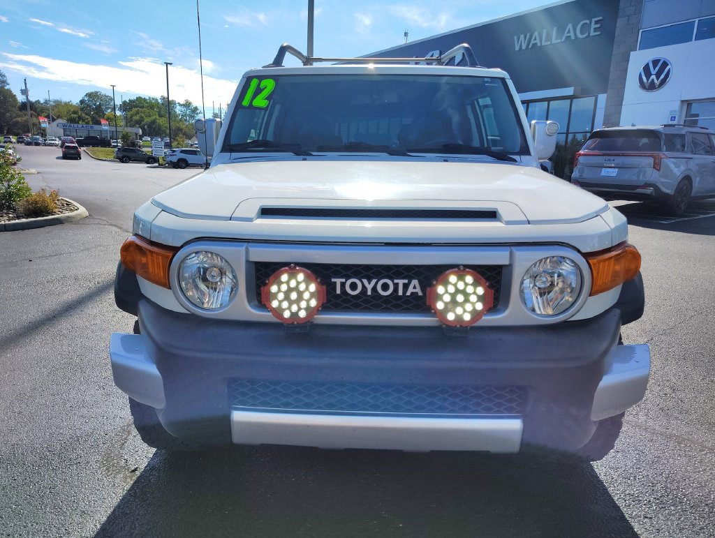 Used 2012 Toyota FJ Cruiser 4WD w/ Upgrade Pkg image 2
