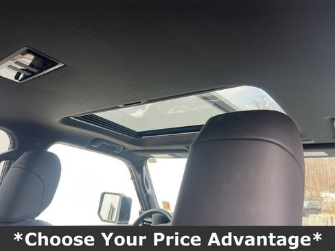 Used 2024 Lexus GX 550 w/ Accessory Package (Z1) image 30