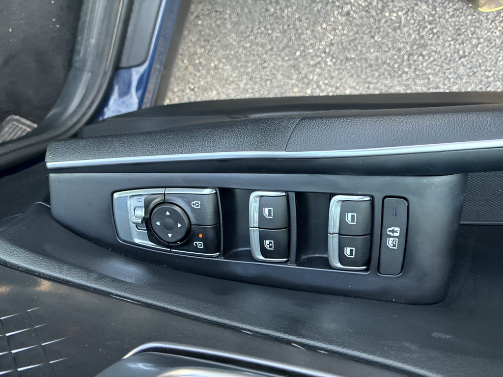 Used 2025 Kia Sorento S FWD image 14