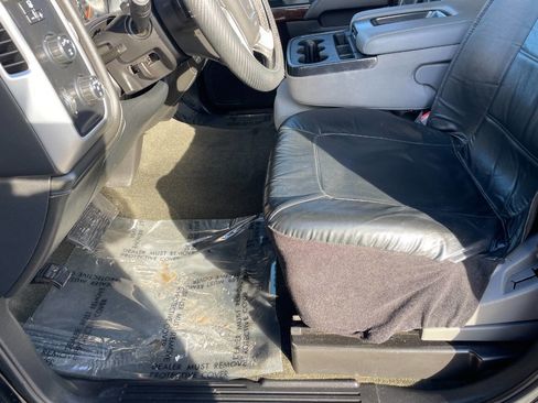 Used 2017 GMC Sierra 2500 SLE w/ SLE Preferred Package image 23