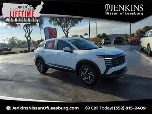 Certified 2025 Nissan Kicks SV w/ SV Premium Package image 1