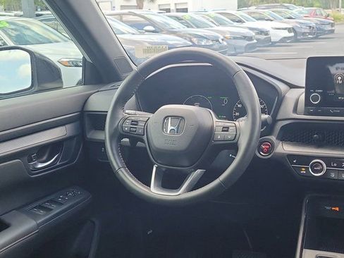 Used 2024 Honda CR-V Sport image 3