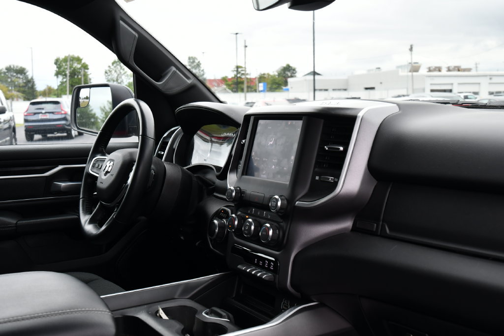 Used 2022 RAM 1500 Big Horn AWD/4WD image 37