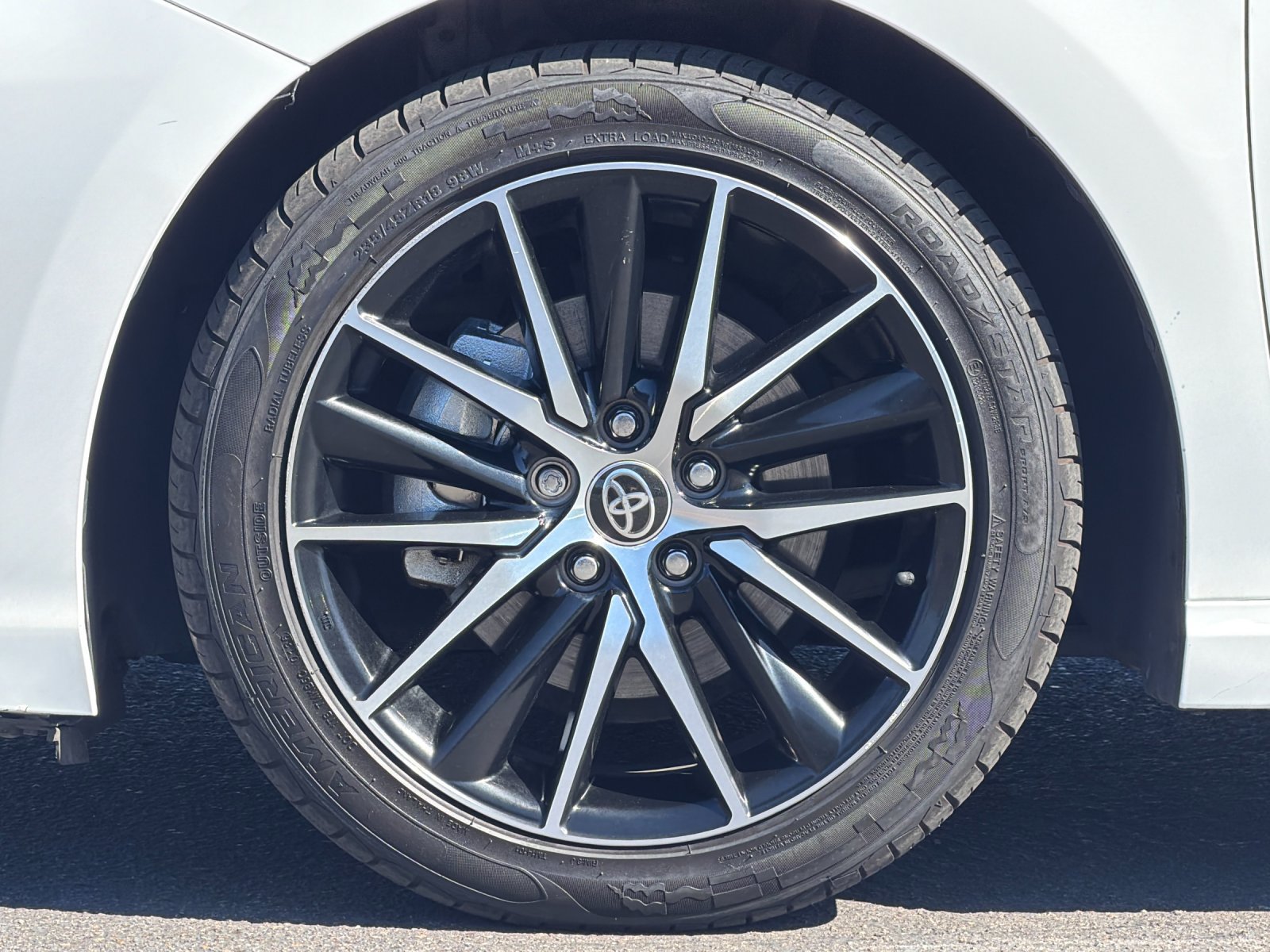 Used 2024 Toyota Camry SE FWD image 22