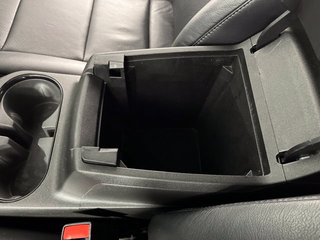 Used 2024 Chevrolet Colorado LT RWD image 31