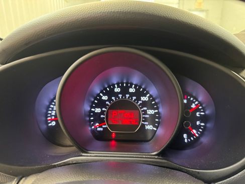 Used 2019 Kia Soul w/ Option Group 020 FWD image 25