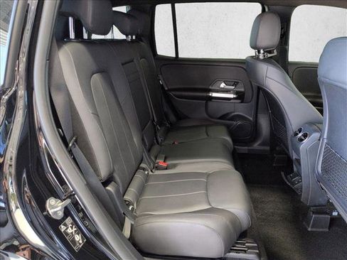 Used 2022 Mercedes-Benz GLB 250 image 19