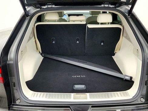 Used 2023 Genesis GV60 Advanced AWD/4WD image 23