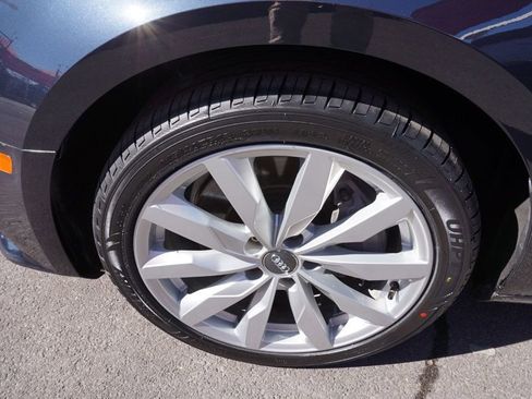 Used 2017 Audi A4 2.0T Premium w/ Convenience Package image 11