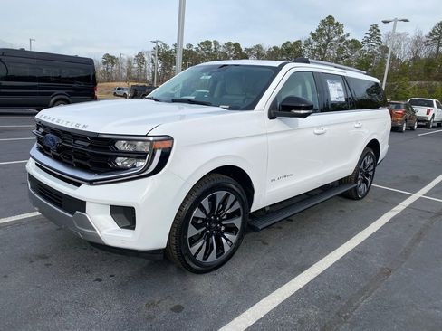 New 2026 Ford Expedition Max Platinum w/ Driver's Package image 3