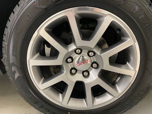 Used 2015 GMC Yukon Denali AWD/4WD image 24