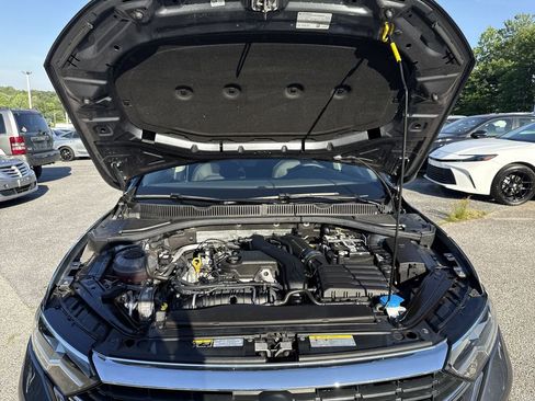 Used 2023 Volkswagen Jetta SE w/ Panoramic Sunroof Package FWD image 18