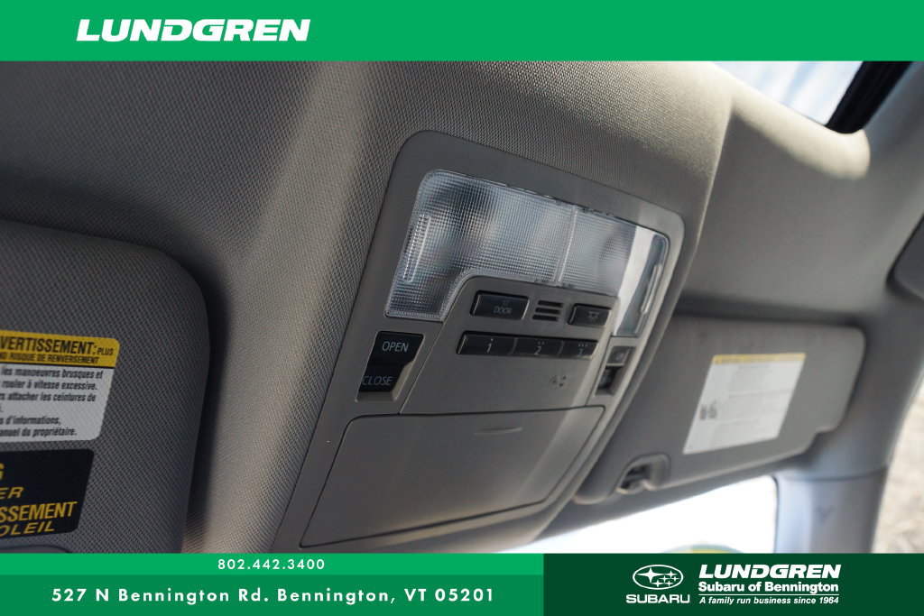 Used 2019 Toyota Highlander XLE AWD/4WD image 24