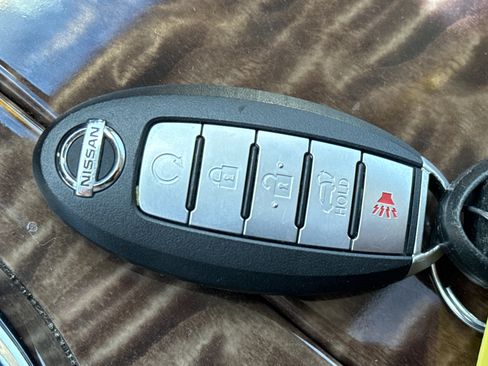 Used 2017 Nissan Armada Platinum w/ Captain Seat Package AWD/4WD image 32