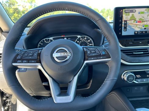 New 2025 Nissan Altima 2.5 SL image 19