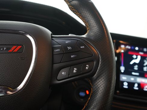 Used 2023 Dodge Durango R/T w/ Hemi Orange Plus Package AWD/4WD image 31