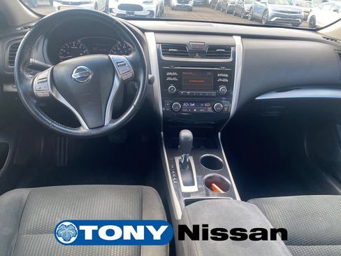 Used 2014 Nissan Altima 2.5 SV w/ Convenience Package FWD image 30