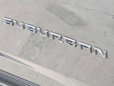 Used 2024 Chevrolet Suburban RST AWD/4WD image 11