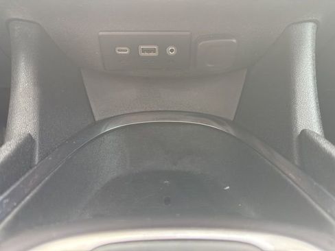 Used 2021 Chevrolet Malibu LT image 22