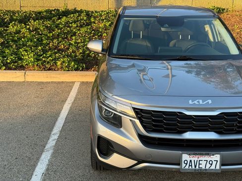 Used 2022 Kia Seltos LX image 7