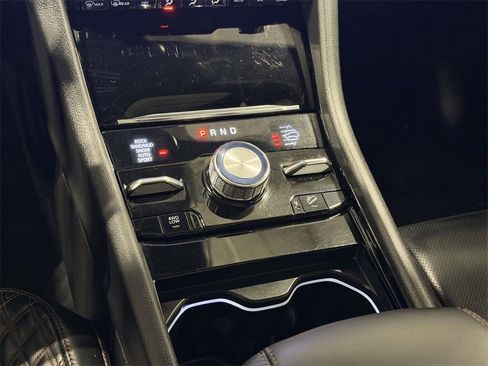 Certified 2022 Jeep Grand Cherokee Summit w/ Luxury Tech Group V image 18