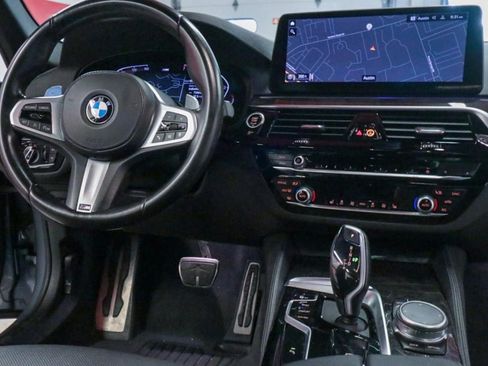 Used 2022 BMW 530i w/ M Sport Package RWD image 31