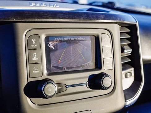 Used 2021 RAM 1500 Big Horn image 24